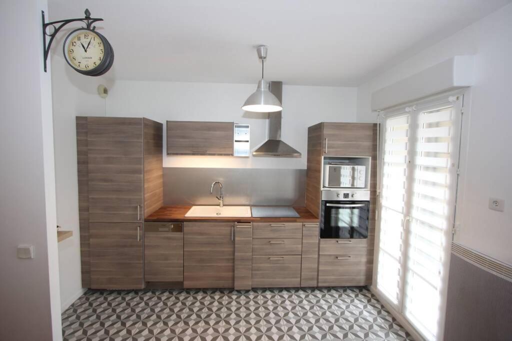 Sloan Square Apartment Bmyguest Серрі Екстер'єр фото