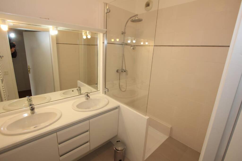 Sloan Square Apartment Bmyguest Серрі Екстер'єр фото